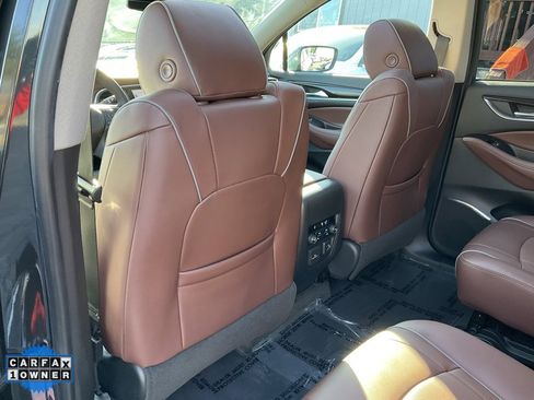 Used 2020 Buick Enclave Avenir w/ Avenir Technology Package image 38