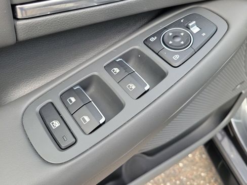 Used 2023 Hyundai Sonata SEL Plus FWD image 16