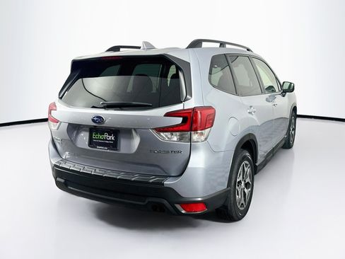 Used 2019 Subaru Forester Premium w/ All-Weather Package AWD/4WD image 9