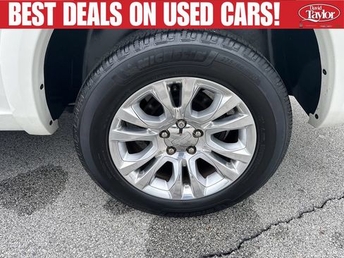 Used 2018 RAM 1500 Laramie Longhorn RWD image 26