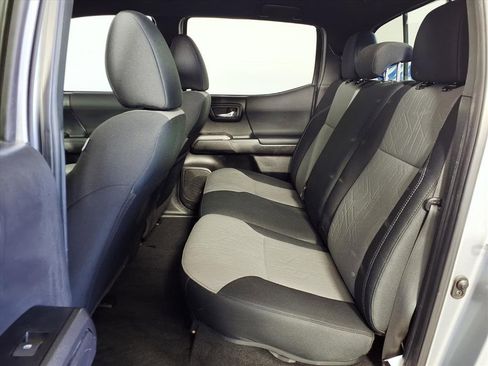 Used 2023 Toyota Tacoma TRD Off-Road image 10