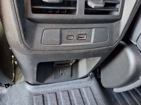 Used 2024 Chevrolet Colorado LT w/ LT Convenience Package III image 25