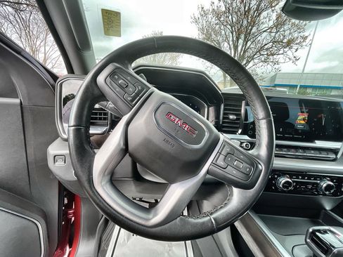 Used 2022 GMC Sierra 1500 SLT w/ SLT Convenience Package image 11