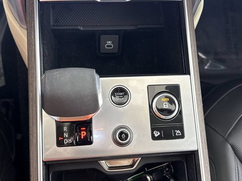 Used 2023 Land Rover Range Rover SE AWD/4WD image 22