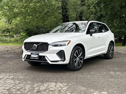 New 2025 Volvo XC60 B5 Plus w/ Climate Package