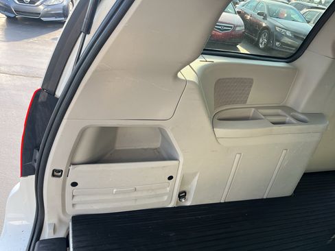 Used 2014 RAM C/V Tradesman w/ UConnect Hands-Free Group FWD image 28