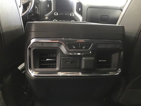 Used 2021 GMC Sierra 1500 Denali w/ Denali Ultimate Package AWD/4WD image 12