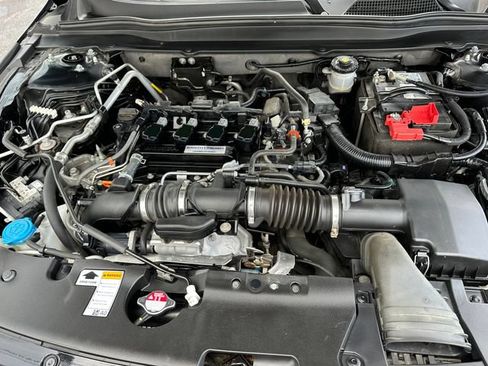 Used 2018 Honda Accord Sport image 8