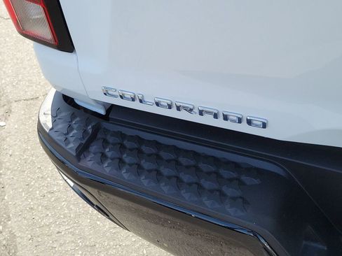 Used 2026 Chevrolet Colorado Trail Boss AWD/4WD image 21