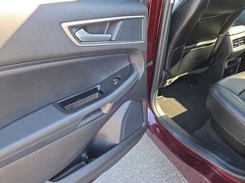 Used 2019 Ford Edge SEL w/ Equipment Group 201A AWD/4WD image 20