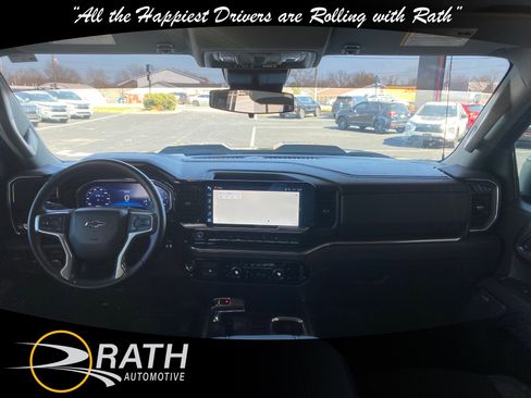 Used 2023 Chevrolet Silverado 1500 LT Trail Boss w/ Convenience Package II AWD/4WD image 16