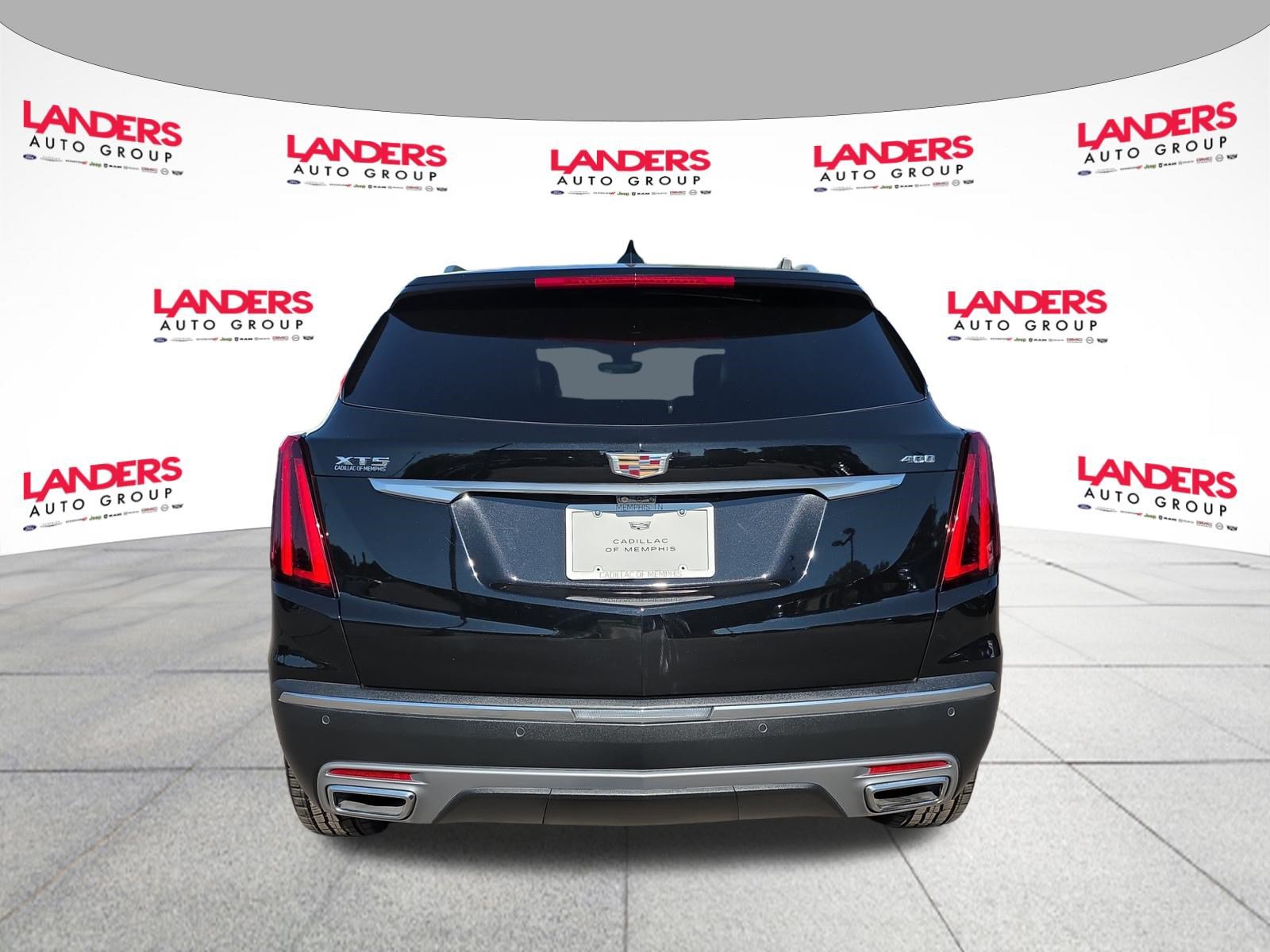 Used 2022 Cadillac XT5 Premium Luxury w/ Technology Package FWD image 4