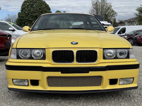Used 1995 BMW M3 Coupe RWD image 2