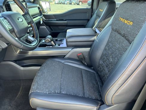 New 2025 Ford F150 Tremor w/ Bed Utility Package image 17