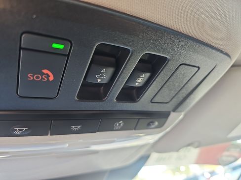 Used 2026 Nissan Pathfinder Platinum image 16