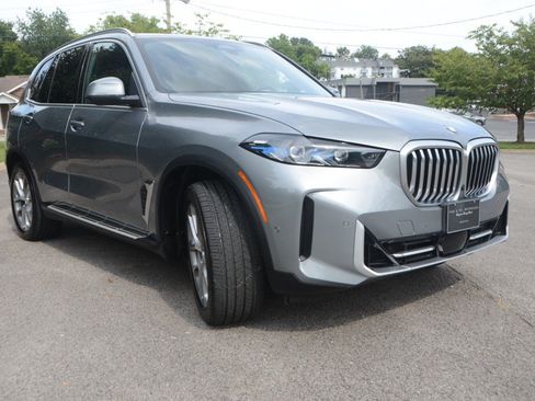 Used 2024 BMW X5 xDrive40i AWD/4WD image 7