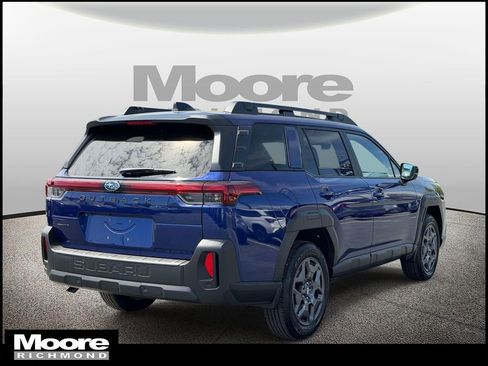 Used 2026 Subaru Outback Premium AWD/4WD image 2