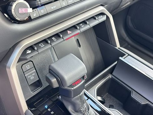 New 2026 Toyota Tundra Platinum w/ TRD Off-Road Package AWD/4WD image 24
