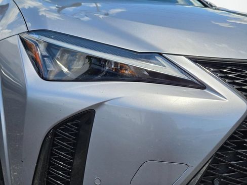 Used 2023 Lexus UX 250h F Sport FWD image 2