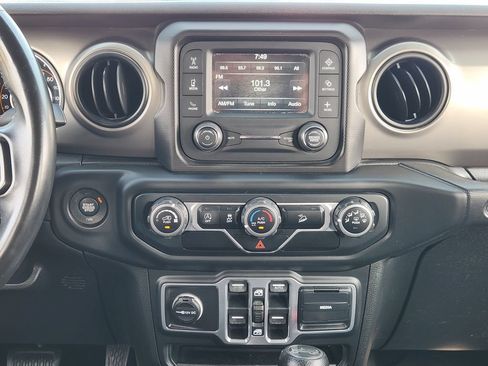 Used 2018 Jeep Wrangler Unlimited Sport S AWD/4WD image 13