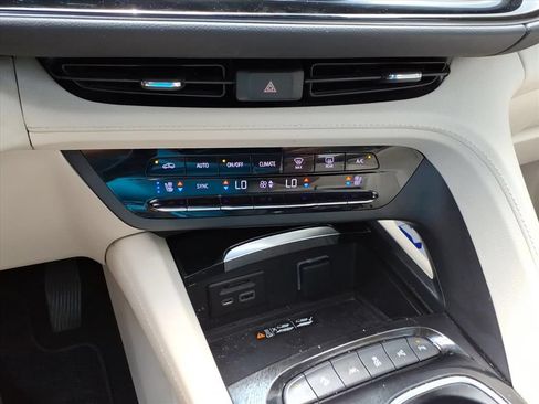 Used 2022 Buick Envision Avenir w/ Technology Package II AWD/4WD image 21