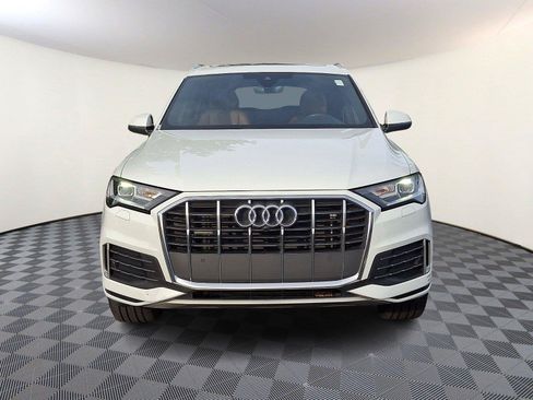 Used 2023 Audi Q7 2.0T Premium w/ Towing Package AWD/4WD image 2