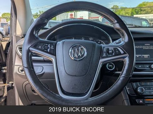 Used 2019 Buick Encore Preferred AWD/4WD image 17