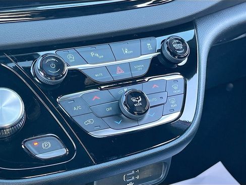 New 2026 Chrysler Voyager LX image 14