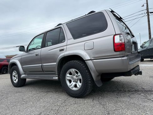 Used 2002 Toyota 4Runner Limited AWD/4WD image 4