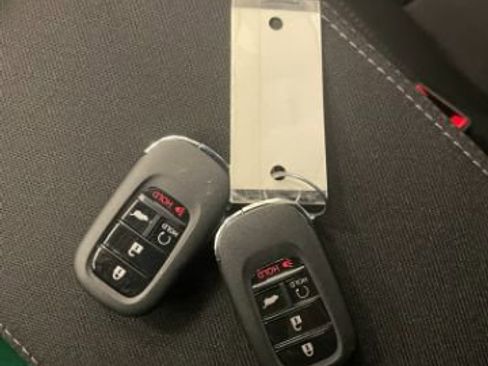 Used 2025 Honda Civic Sport image 25