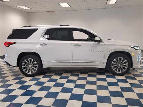 Used 2023 Chevrolet Traverse Premier image 26