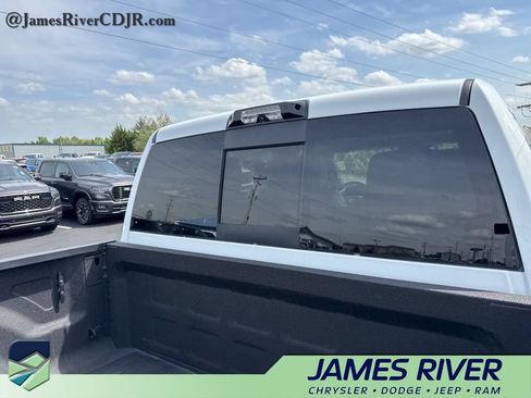 Used 2025 RAM 3500 Laramie w/ Sport Appearance Package AWD/4WD image 23