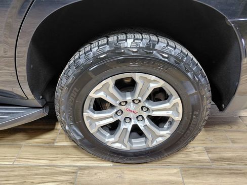 Used 2024 GMC Yukon SLE AWD/4WD image 20