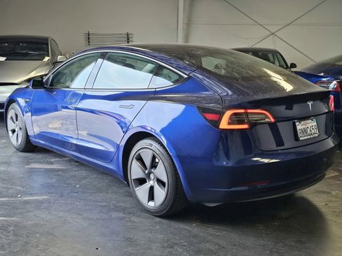 Used 2023 Tesla Model 3 Standard Range RWD image 2