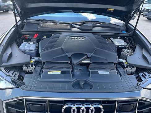 Used 2023 Audi Q8 Premium Plus AWD/4WD image 9