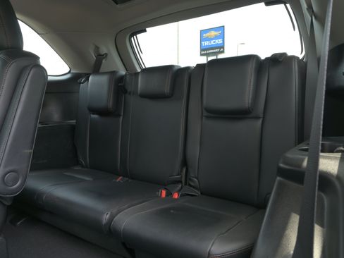 Used 2017 Toyota Highlander Limited AWD/4WD image 12