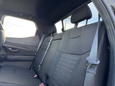 Used 2022 Hyundai Santa Cruz SEL Premium image 11