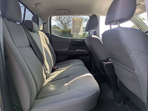 Used 2022 Toyota Tacoma SR image 30