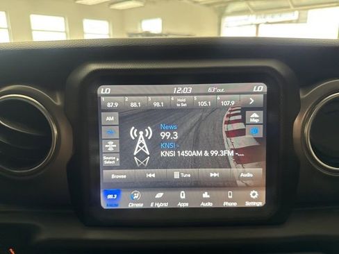 Used 2023 Jeep Wrangler Unlimited Rubicon 4xe w/ Cold Weather Group AWD/4WD image 38