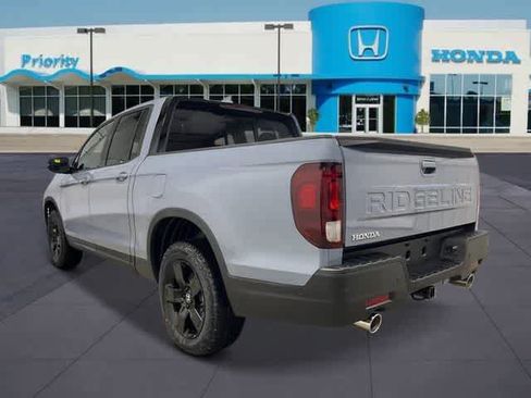 Used 2026 Honda Ridgeline Black Edition image 3