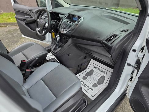 Used 2016 Ford Transit Connect XL image 27