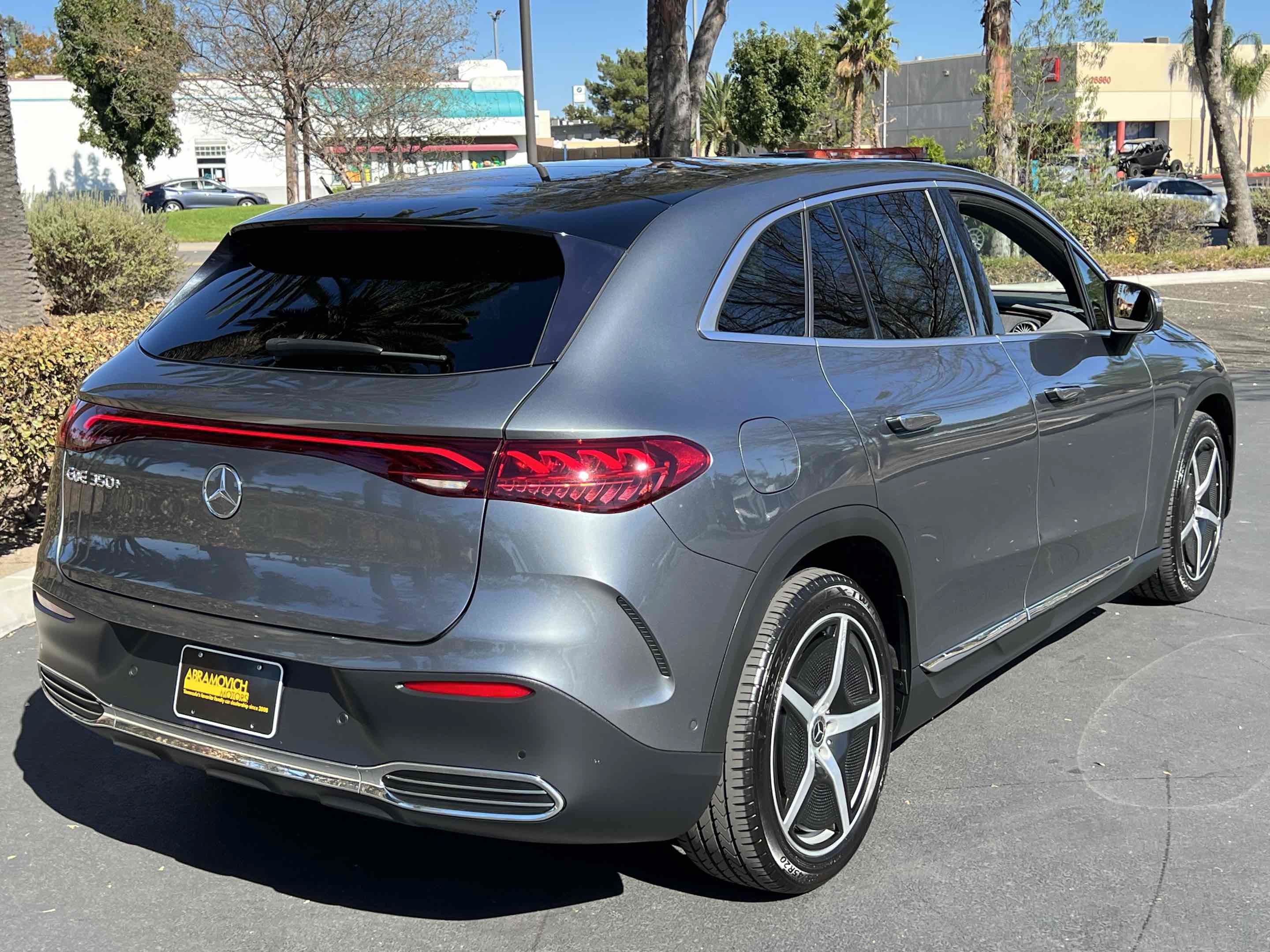 Used 2023 Mercedes-Benz EQE 350+ SUV image 14