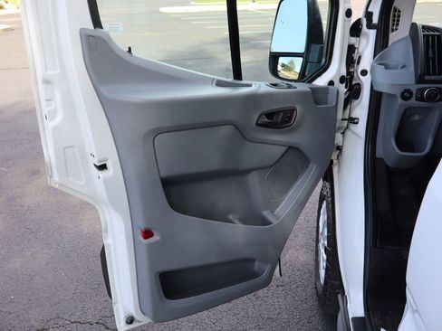 Used 2017 Ford Transit 350 XLT image 25