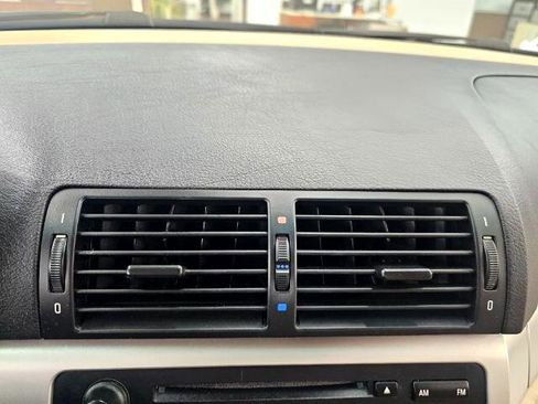 Used 2002 BMW 325i 325i 4dr Sdn RWD image 17