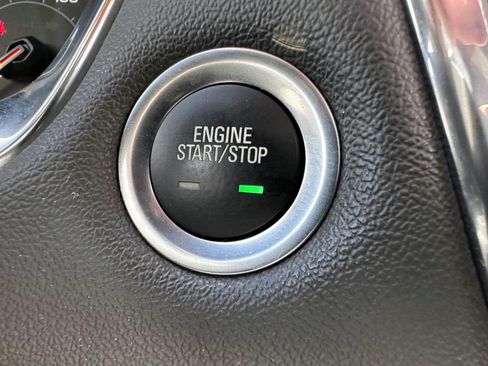 Used 2023 Chevrolet Traverse RS AWD/4WD image 20