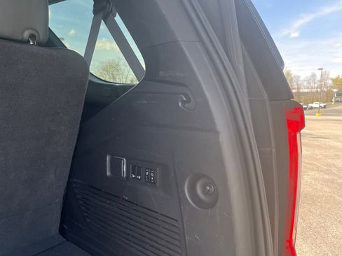 Used 2023 GMC Yukon Denali image 26