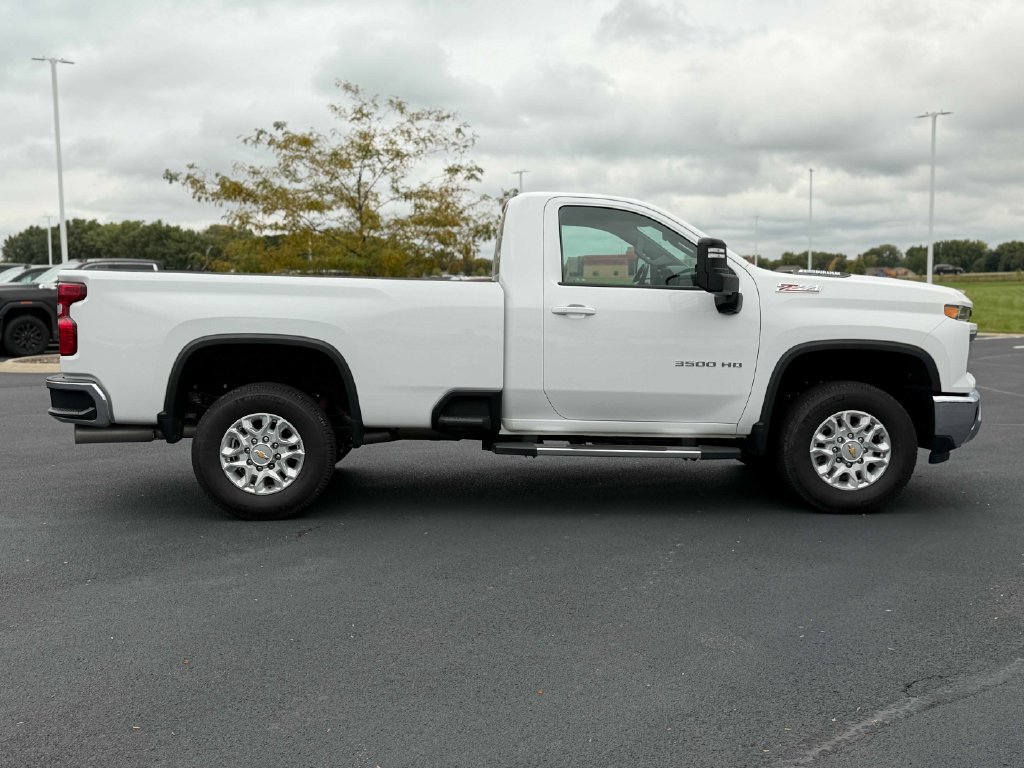 Used 2024 Chevrolet Silverado 3500 LT w/ Convenience Package AWD/4WD image 6
