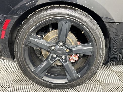 Used 2018 Chevrolet Camaro LT w/ RS Package image 28