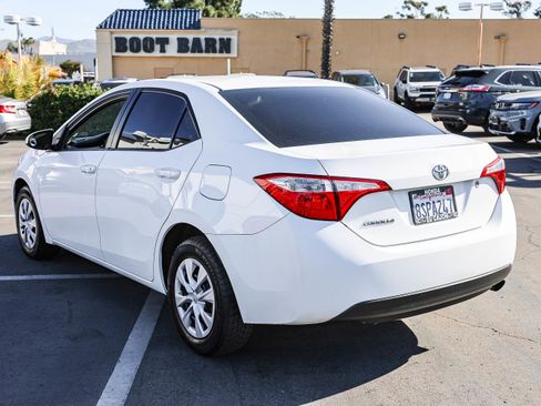 Used 2014 Toyota Corolla S image 19