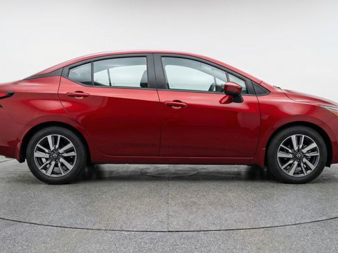 Used 2025 Nissan Versa SV image 11